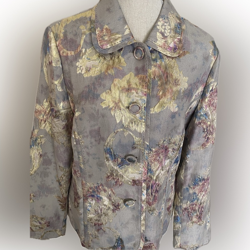 Exquisite floral Chico’s jacket - Picture 3 of 16